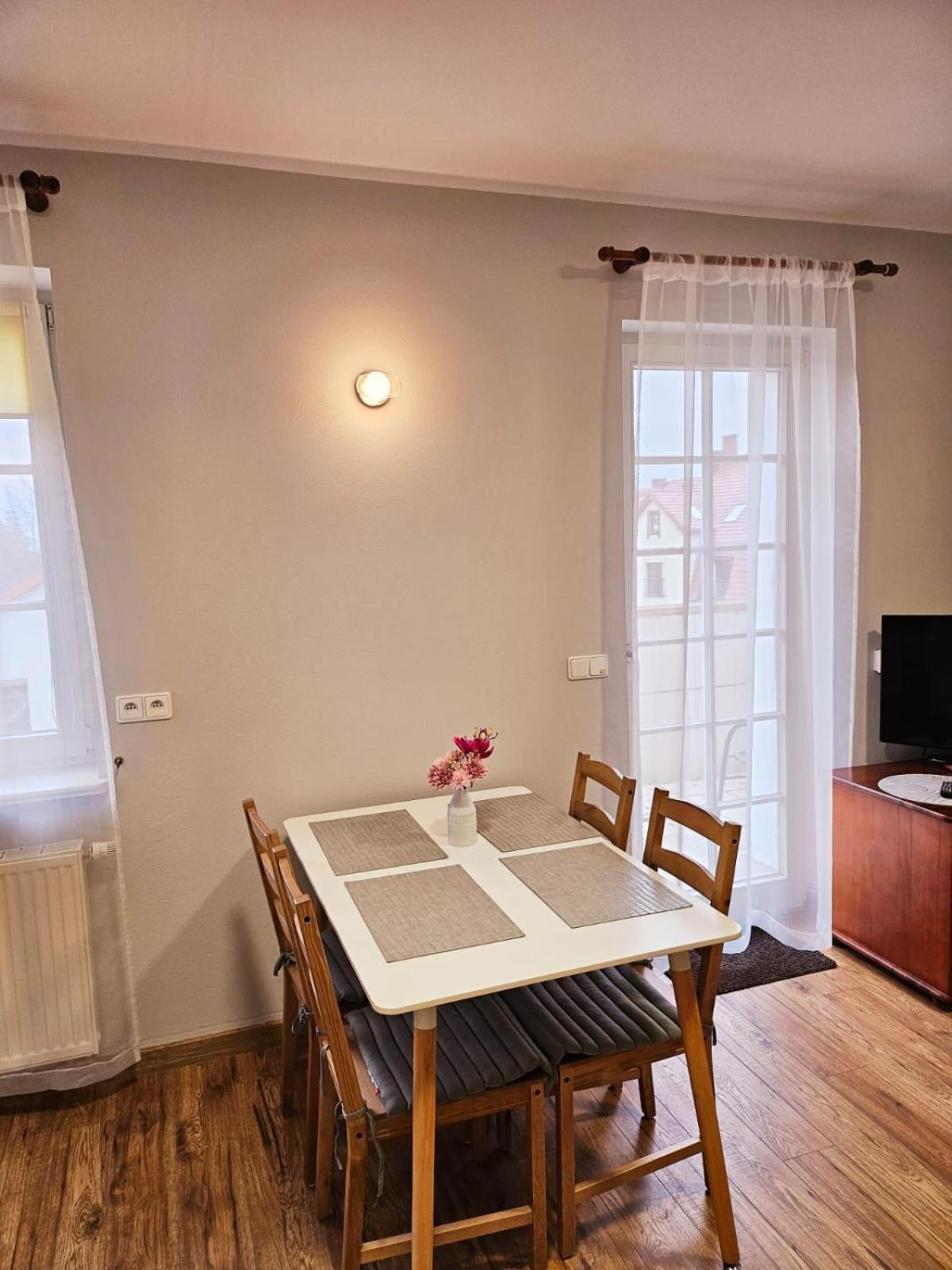 Marel- W Parku- Rydz Zdroj Apartment *